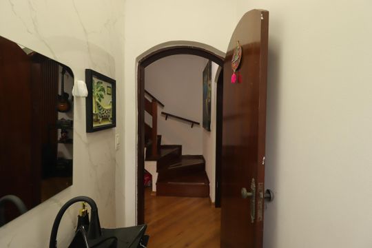 Lavabo de casa para alugar com 4 quartos, 215m² em Jardim Las Vegas, Santo André