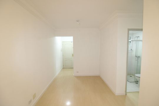 Sala de apartamento para alugar com 3 quartos, 70m² em Jardim das Laranjeiras, São Paulo
