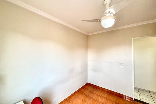 Quarto 2 de apartamento para alugar com 2 quartos, 58m² em Parque Cisper, São Paulo