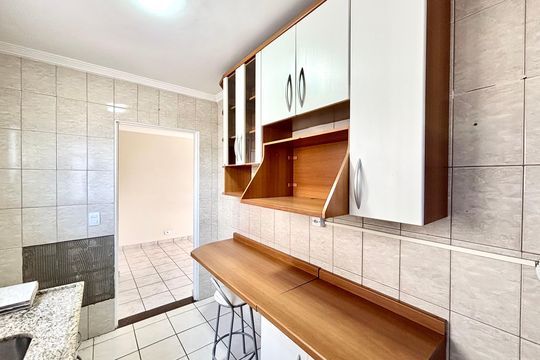 Cozinha de apartamento para alugar com 2 quartos, 58m² em Parque Cisper, São Paulo