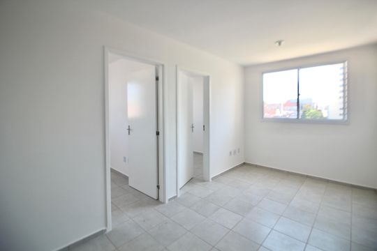 Sala de apartamento para alugar com 2 quartos, 49m² em Jardim Lourdes, Ferraz de Vasconcelos