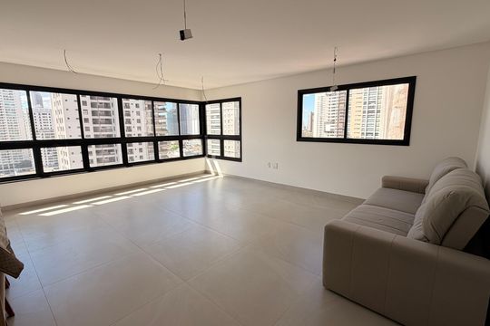 Apartamento à venda com 3 quartos, 120m² em Setor Bueno, Goiânia