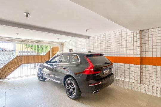 Garagem de casa para alugar com 4 quartos, 140m² em Cidade Antônio Estêvão de Carvalho, São Paulo