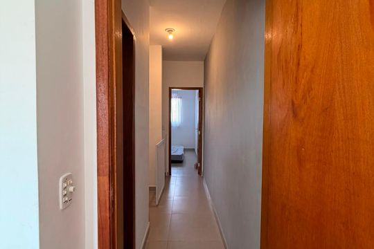 Corredor de casa para alugar com 2 quartos, 67m² em Vilamar, Praia Grande