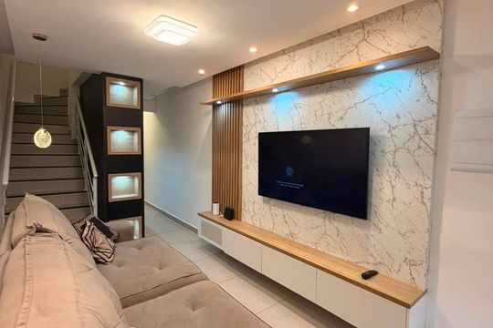 Sala de casa para alugar com 2 quartos, 67m² em Vilamar, Praia Grande