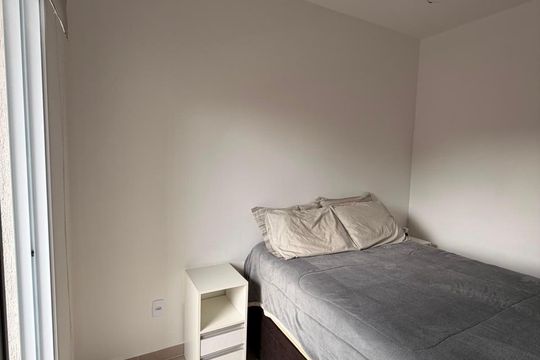 Quarto de casa para alugar com 2 quartos, 67m² em Vilamar, Praia Grande