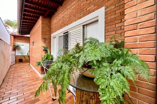 Corredor de casa à venda com 3 quartos, 232m² em Jardim Paraíso, Campinas