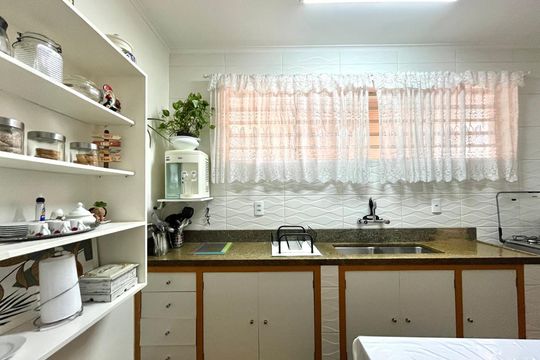 Cozinha de casa à venda com 3 quartos, 232m² em Jardim Paraíso, Campinas
