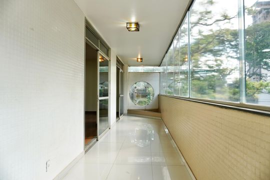 Varanda  de apartamento para alugar com 4 quartos, 320m² em Serra, Belo Horizonte