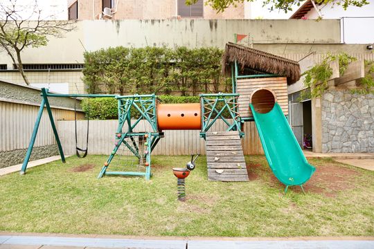 Área comum - Playground de apartamento para alugar com 4 quartos, 320m² em Serra, Belo Horizonte