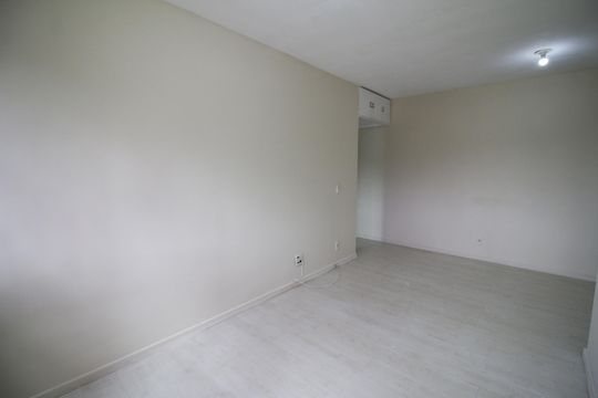 Sala de apartamento para alugar com 2 quartos, 52m² em Freguesia (jacarepaguá), Rio de Janeiro