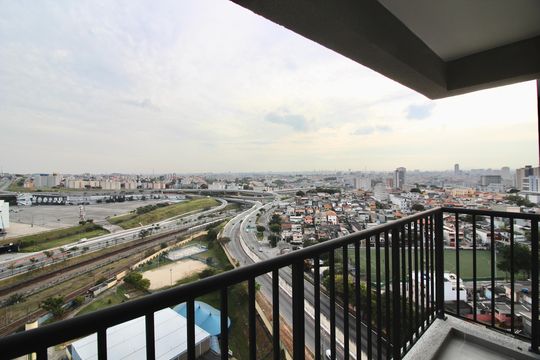 Varanda  de apartamento à venda com 2 quartos, 42m² em Vila Campanela, São Paulo