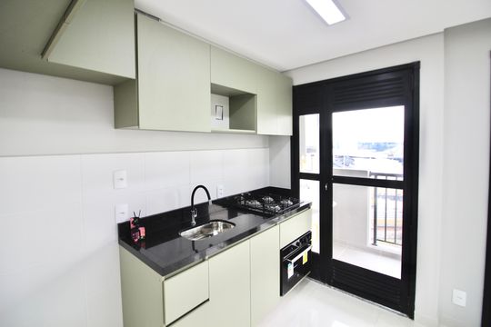Cozinha  de apartamento à venda com 2 quartos, 42m² em Vila Campanela, São Paulo
