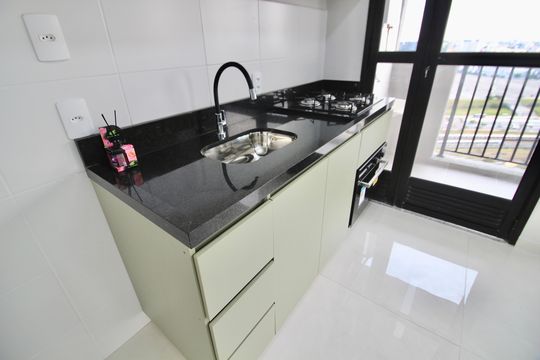 Cozinha  de apartamento à venda com 2 quartos, 42m² em Vila Campanela, São Paulo