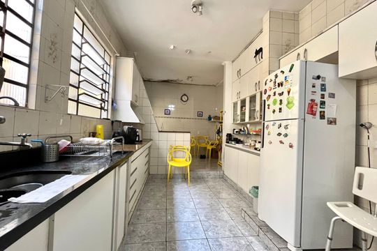 Cozinha de casa para alugar com 3 quartos, 100m² em Jardim Oriental, São Paulo