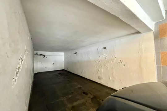 Garagem de casa para alugar com 3 quartos, 100m² em Jardim Oriental, São Paulo