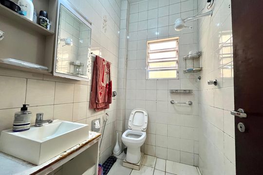 Banheiro de casa para alugar com 3 quartos, 100m² em Jardim Oriental, São Paulo