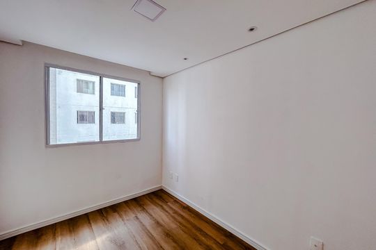 Quarto 1 de apartamento para alugar com 2 quartos, 44m² em Penha de França, São Paulo