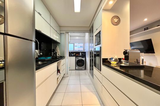 Cozinha de apartamento à venda com 2 quartos, 72m² em Vila Santa Catarina, São Paulo