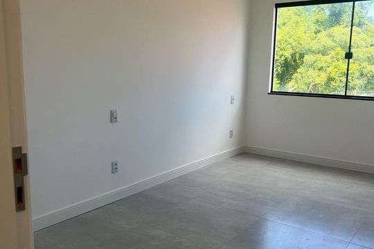 Quarto de casa à venda com 3 quartos, 230m² em Camboinhas, Niterói
