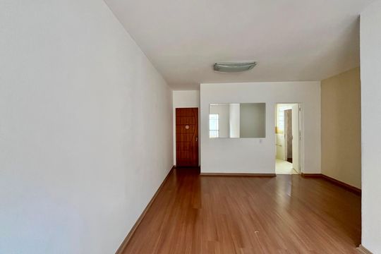 Sala de apartamento para alugar com 3 quartos, 83m² em Taquaral, Campinas