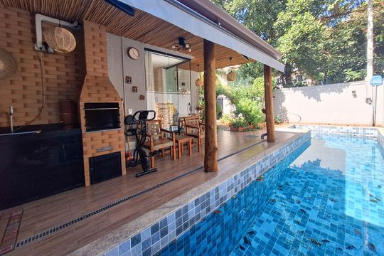 Quintal de casa à venda com 2 quartos, 107m² em Ingá, Niterói