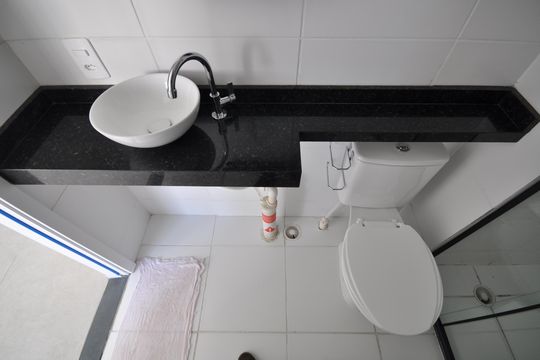 Banheiro de apartamento à venda com 2 quartos, 32m² em Parque Novo Mundo, São Paulo