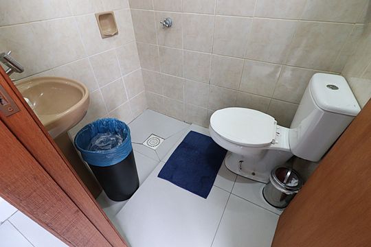 Banheiro 2 de casa à venda com 4 quartos, 137m² em Floresta, Porto Alegre