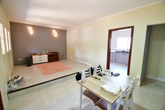 Casa para alugar com 2 quartos, 1230m² em Cidade Universitária, Campinas