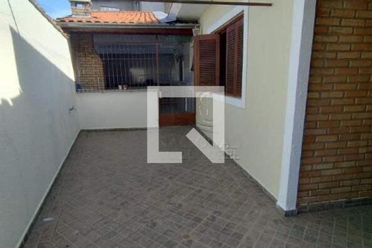Área externa de casa para alugar com 3 quartos, 148m² em Vila Clarice, Santo André