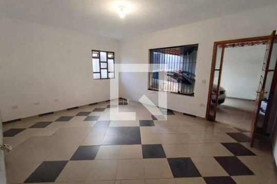 Sala de casa para alugar com 3 quartos, 148m² em Vila Clarice, Santo André