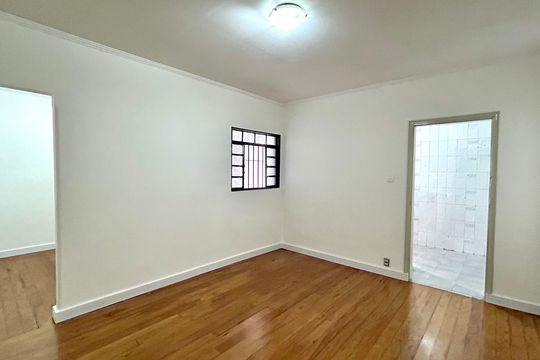 Sala de casa à venda com 1 quarto, 175m² em Vila Nisia, Guarulhos