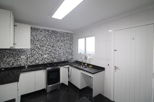 Cozinha de casa para alugar com 4 quartos, 100m² em Santana, São Paulo