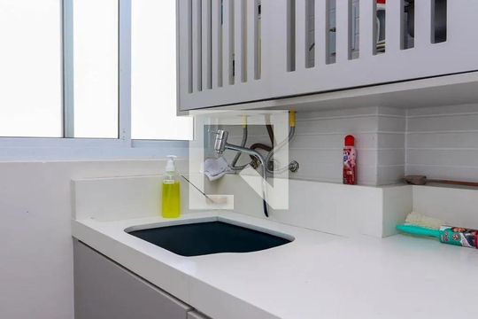 Área de serviço de apartamento para alugar com 3 quartos, 128m² em Vila Andrade, São Paulo