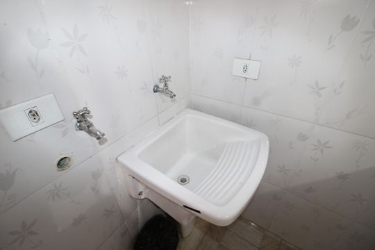 Área de Serviço de casa à venda com 2 quartos, 700m² em Vila Regina, São Paulo