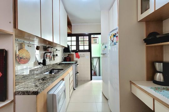 Cozinha de casa à venda com 3 quartos, 220m² em Nova Petrópolis, São Bernardo do Campo