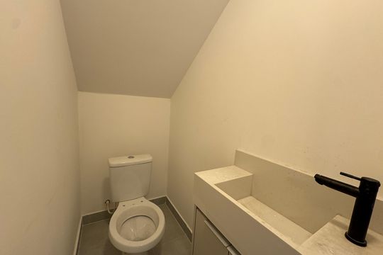 Lavabo de casa de condomínio para alugar com 2 quartos, 60m² em Pestana, Osasco