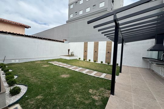 Área comum de casa de condomínio para alugar com 2 quartos, 60m² em Pestana, Osasco