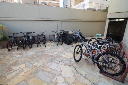 Área comum - Bicicletaria de apartamento para alugar com 3 quartos, 90m² em Vila Adyana, São José dos Campos