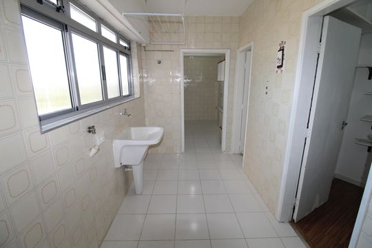 Área de Serviço de apartamento para alugar com 3 quartos, 90m² em Vila Adyana, São José dos Campos