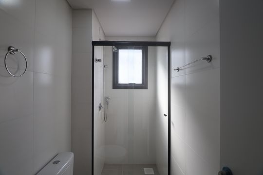 Banheiro  de apartamento para alugar com 2 quartos, 52m² em Centro, Canoas