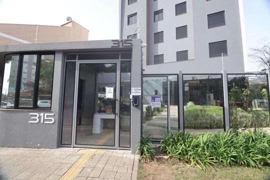 Fachada de apartamento para alugar com 2 quartos, 52m² em Centro, Canoas
