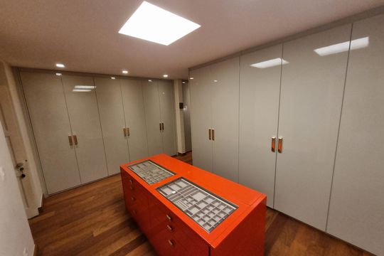 Closet de apartamento para alugar com 3 quartos, 300m² em Leme, Rio de Janeiro