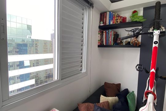 Quarto de apartamento à venda com 1 quarto, 95m² em Consolação, São Paulo