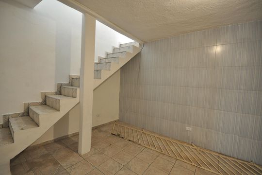 Sala de casa para alugar com 3 quartos, 100m² em Jardim Flor de Maio, São Paulo