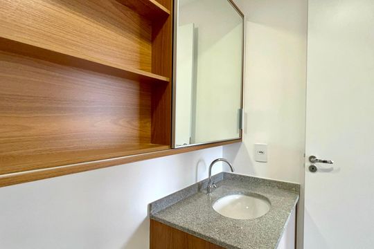 Banheiro da Suíte de kitnet/studio para alugar com 1 quarto, 25m² em Pinheiros, São Paulo