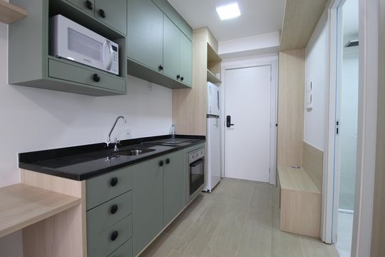 Cozinha de kitnet/studio para alugar com 1 quarto, 25m² em Vila Olímpia, São Paulo