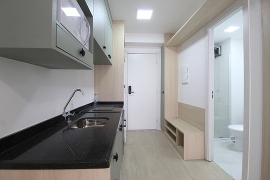 Cozinha de kitnet/studio para alugar com 1 quarto, 25m² em Vila Olímpia, São Paulo