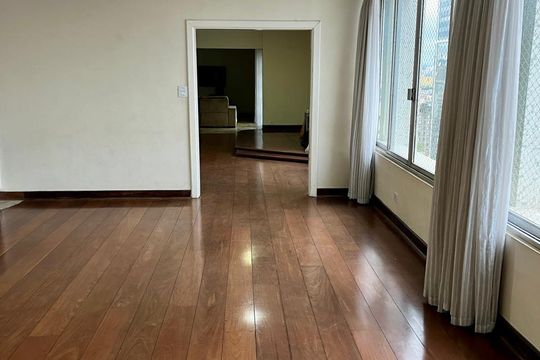 Sala de casa de condomínio à venda com 4 quartos, 500m² em Santa Cecilia, São Paulo
