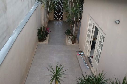 Área externa de casa à venda com 2 quartos, 175m² em Jardim Uruguai, Campinas
